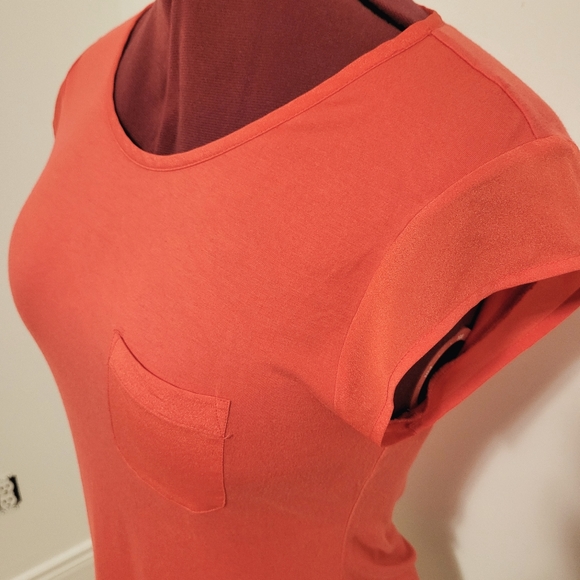 Calvin Klein Coral Dressy Tee Cropped Sleeves Medium - Picture 6 of 7
